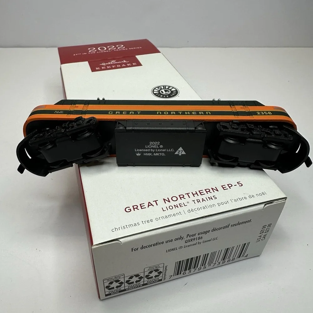 Hallmark Keepsake Lionel Trains Great Northern EP-5 27th In Series Ornament 2022